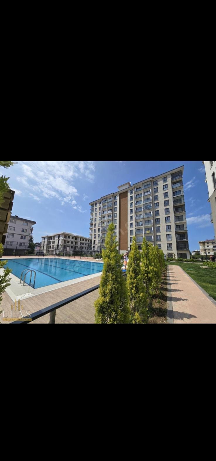 CUMHURİYET MAHALLESİ FH 259 SİTESİNDE SATILK HAVUZLU 1+1